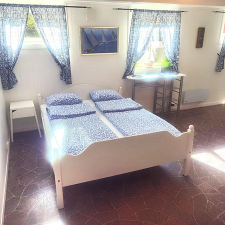 Hybel Til Leie Διαμέρισμα Tvedestrand Εξωτερικό φωτογραφία